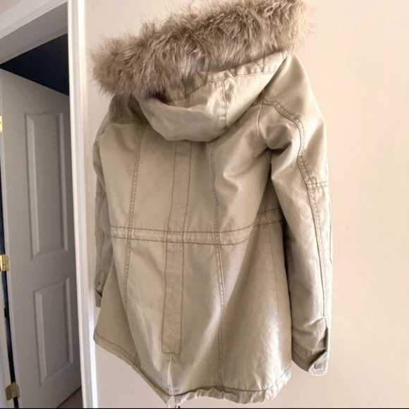 Bershka Sherpa Parka with Fur Lined Hood - Picture 4 of 5